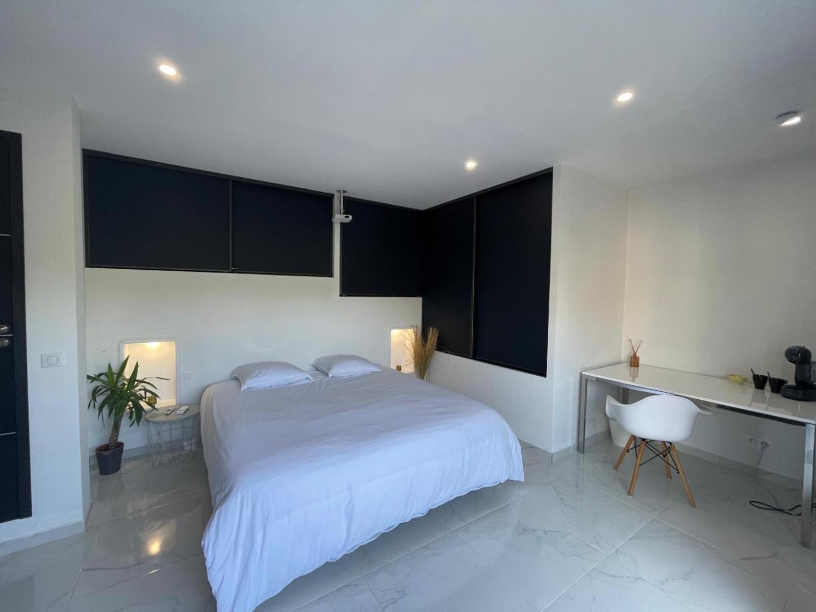 Appartement Villa D'Aurore Le Rouret Eksteriør bilde